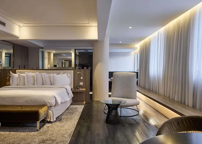 Belo Horizonte Hotels With Pool near Memorial Minas Gerais Vale